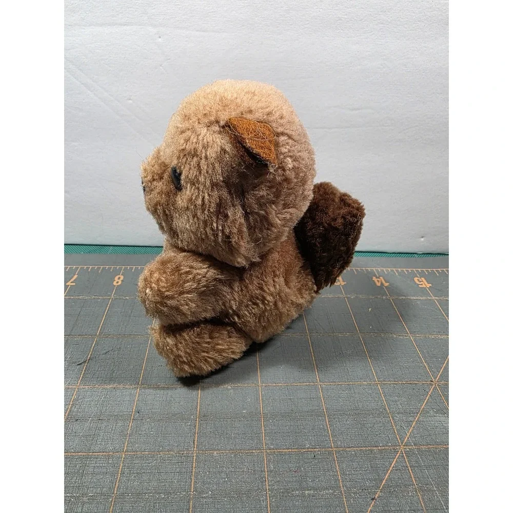 Dakin Beaver Plush Toy Brown Vintage Woodland Stuffed Animal 5 Inch